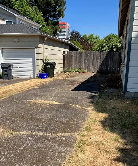 driveway off street parking