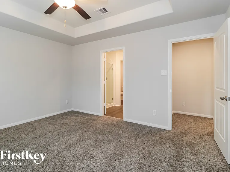 25621 Roy Rogers Rd — Photo 8