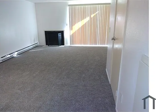 2 bed, 1000 sqft, $2,395 — Photo 4