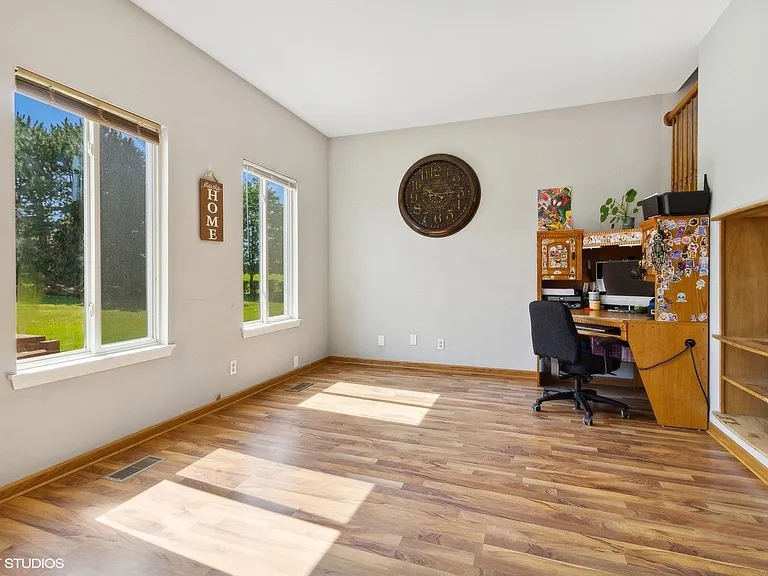 14037 Danbury Dr — Photo 3
