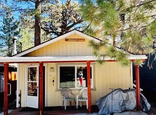 461 Los Angeles Ln, Sugarloaf, CA 92386