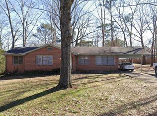 517 Fort Tralee Ct, Weaver, AL 36277