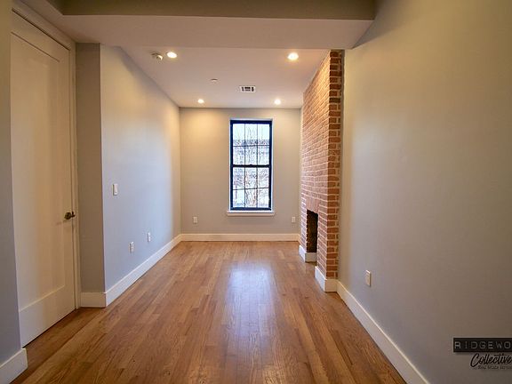 3rd image of 673 Halsey St APT 2C