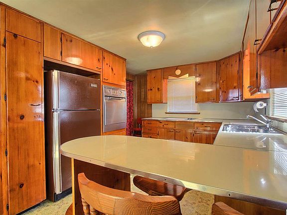 4th image of 1324 Peiffers Ln