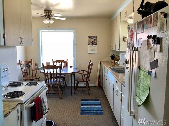 5th image of 961 S Juniper Dr