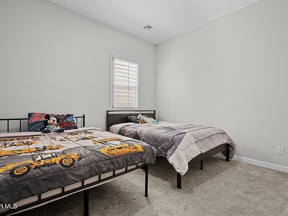 5th image of 12646 Amesbury Ave