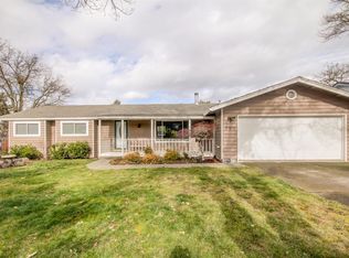 599 Stoneham Cir, Medford, OR