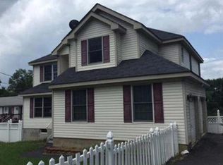 4864 Pine Ridge Dr W, Bushkill, PA 18324