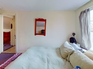 131 Summer St #B, Amherst, MA 01002