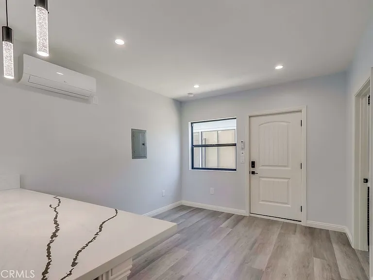1260 E Turin Ave #B — Photo 7