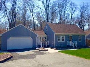 203 Buckley Blvd, Chicopee, MA 01020