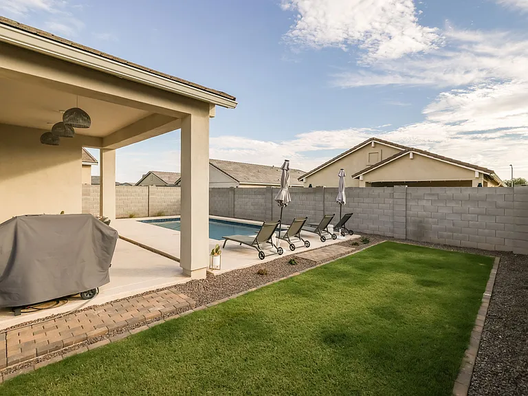 10553 W Albert Ln — Photo 28