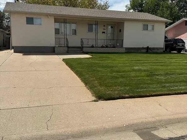 5 Solar Dr, Pueblo, CO 81005