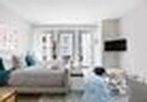 Rented by AJ Clarke | media 17