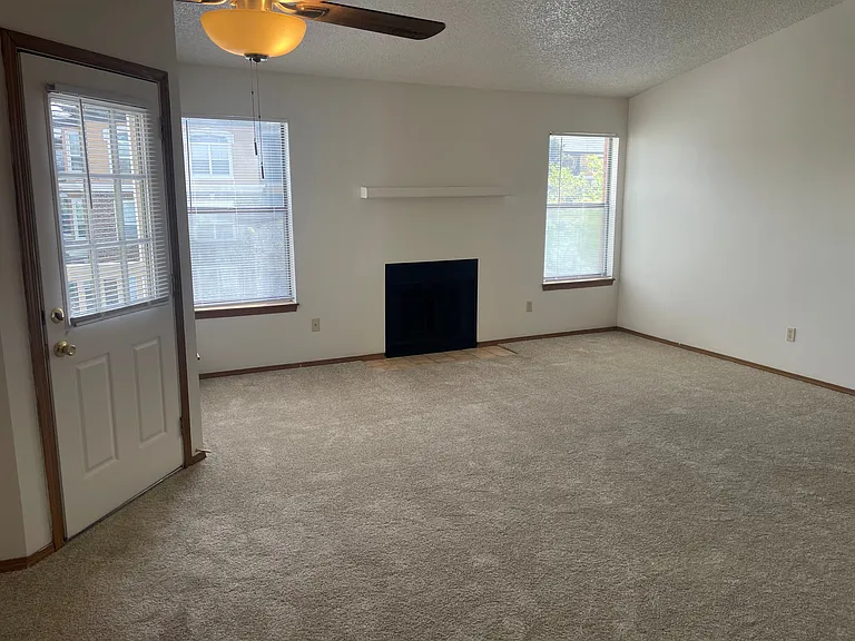 Ridge Hill Apartments — Photo 41