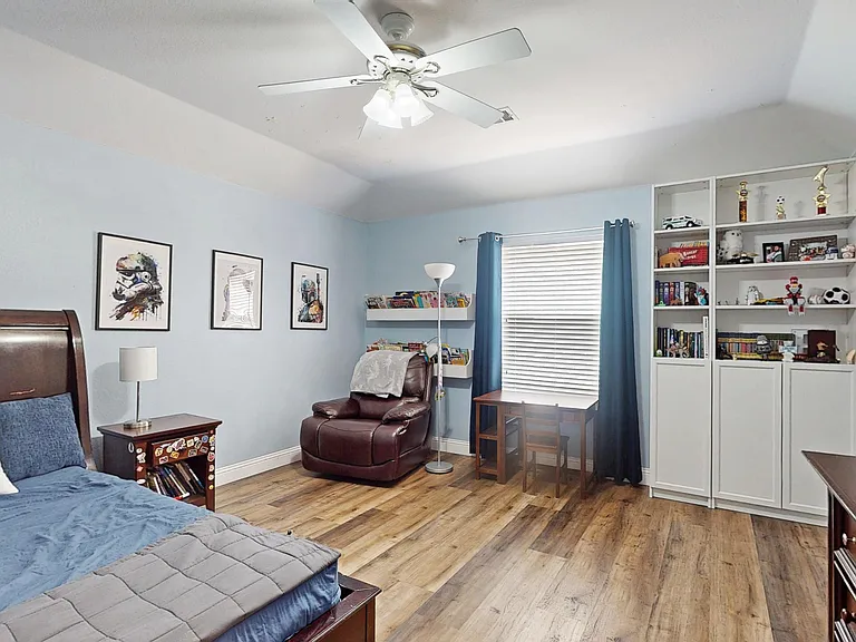 3200 Hilltop Ct — Photo 24