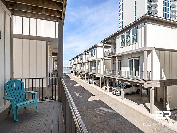 3rd image of 1932 W Beach Blvd Lot D