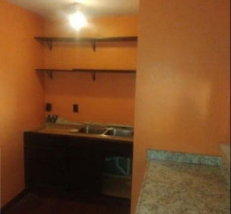 4th image of 3144 Gobel Ave