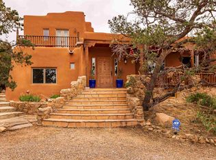 2 Mescalero Rdg, Santa Fe, NM 87505