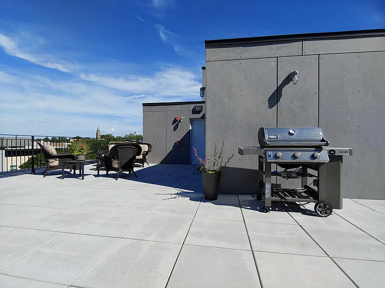 2489 Washington St #2C — Photo 14