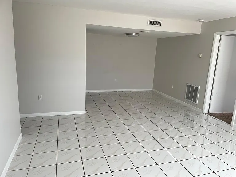 510 S Audubon Ave #B — Photo 7