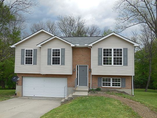 1st image of 15918 Elizabeth Dr
