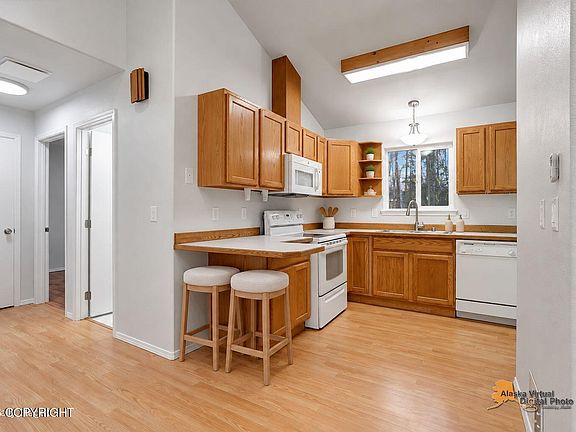 5th image of 5730 W Trinity Ave
