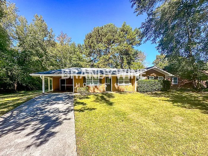 Building Photo - 6230 Cedar Wood Dr