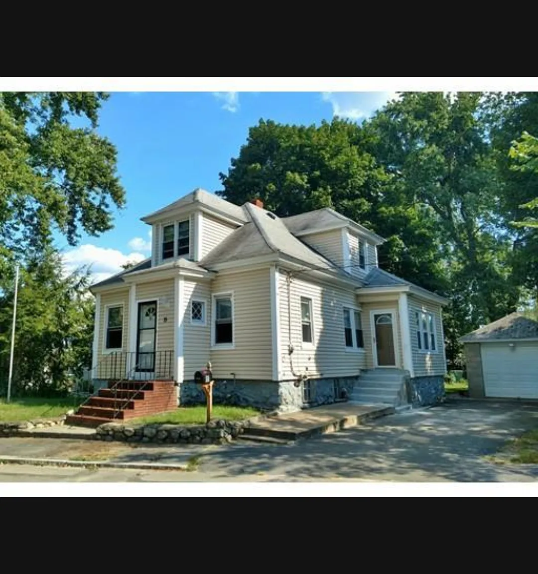 15 Newport St — Photo 2