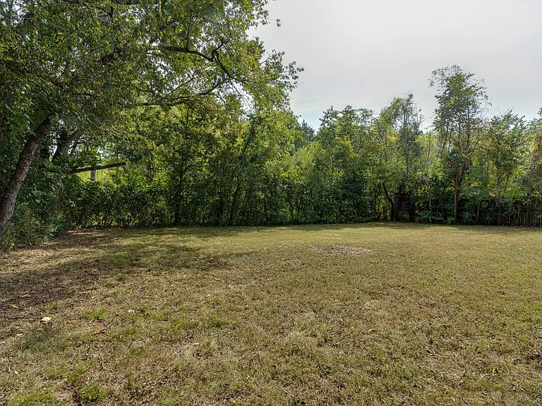 3810 Memphis Dr — Photo 21