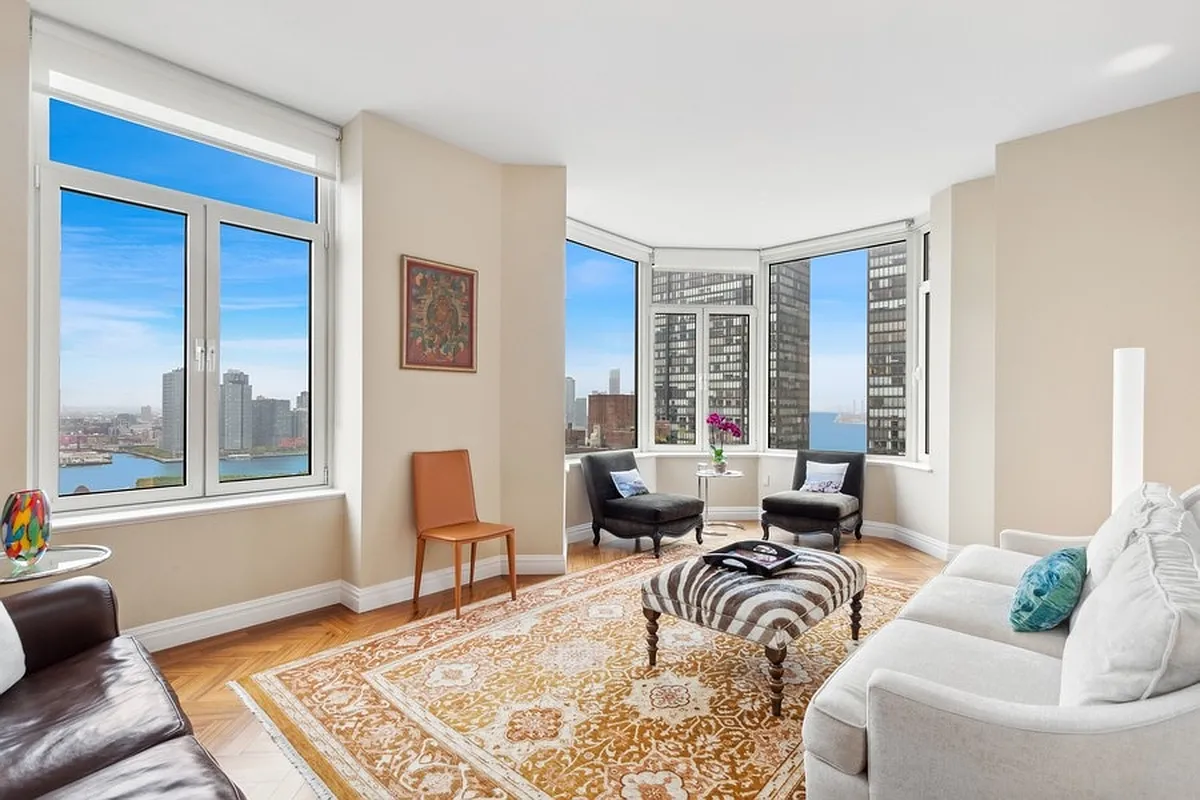 400 East 51st St Unit 20C  