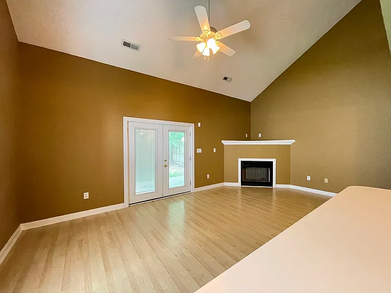 3436 Westgate Dr — Photo 8