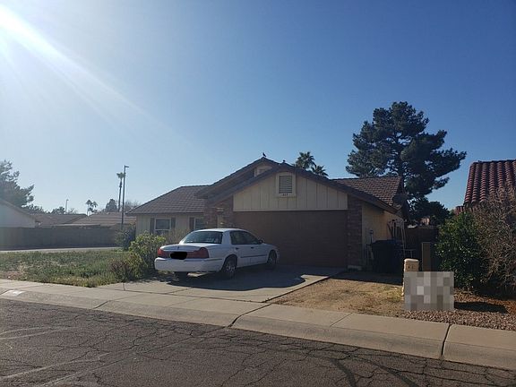 2nd image of 443 E Meadows Ln