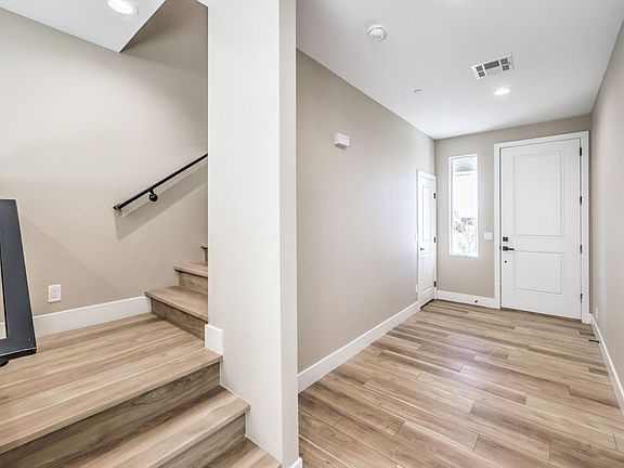 5th image of 729 Milan Ave