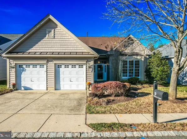 9 Hutton Ln, Garnet Valley, PA 19060