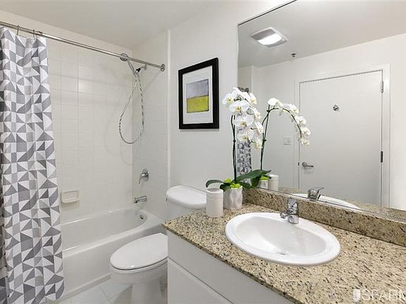 2nd image of 250 King St Unit 400