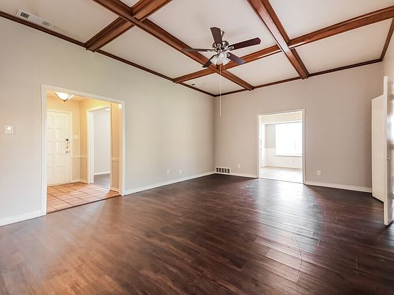 5th image of 315 Meadowlark Ln