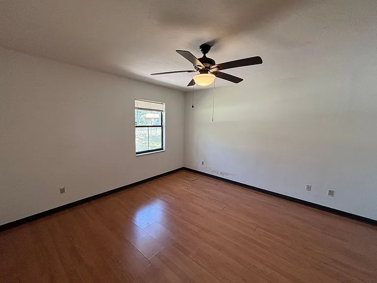 5532 NW 57th Pl — Photo 15