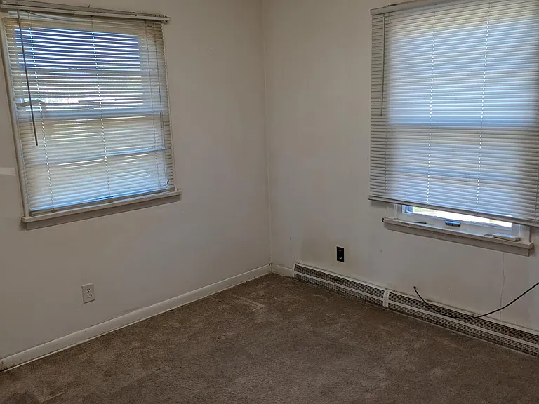 304 N Vicksburg St #B — Photo 5