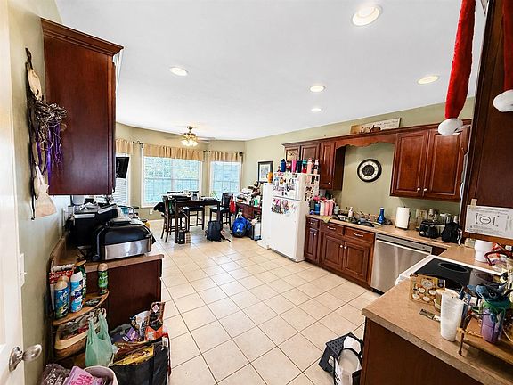 3rd image of 3627 Water Mill Ave