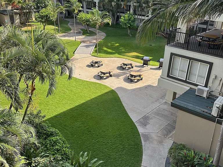 The Waterfront Apartments at Kahului — Photo 4