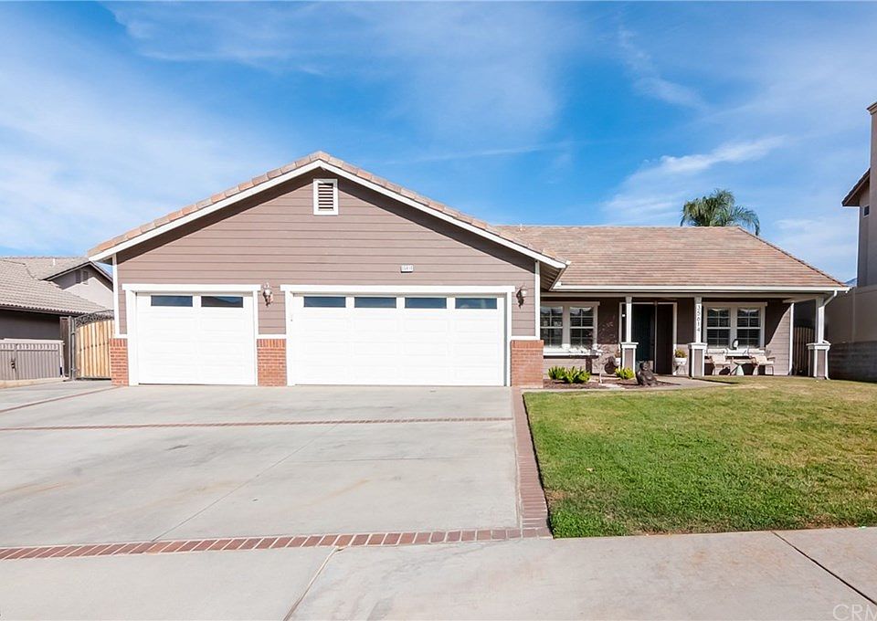 1st image of 35614 Country Creek Dr