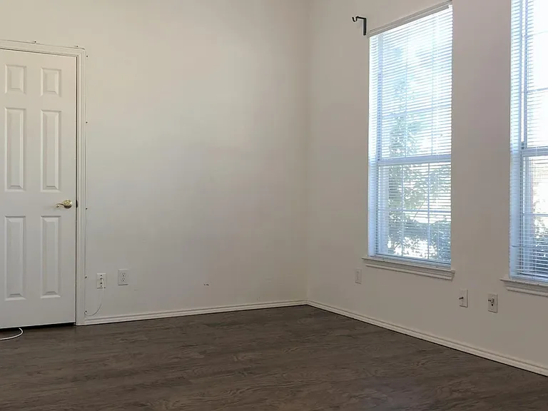 9113 Couples Dr — Photo 7