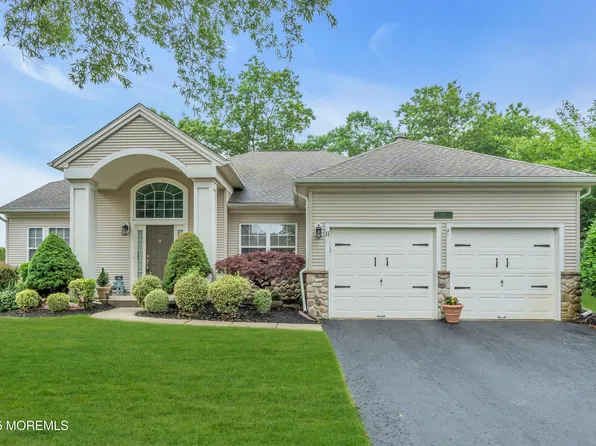 11 High Hill Court, Manchester, NJ 08759