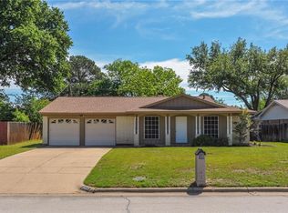 2403 Monterrey St, Arlington, TX 76015