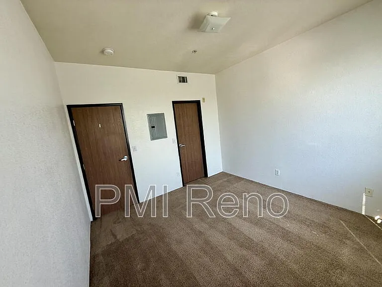 Big Horn Apartments — Photo 19