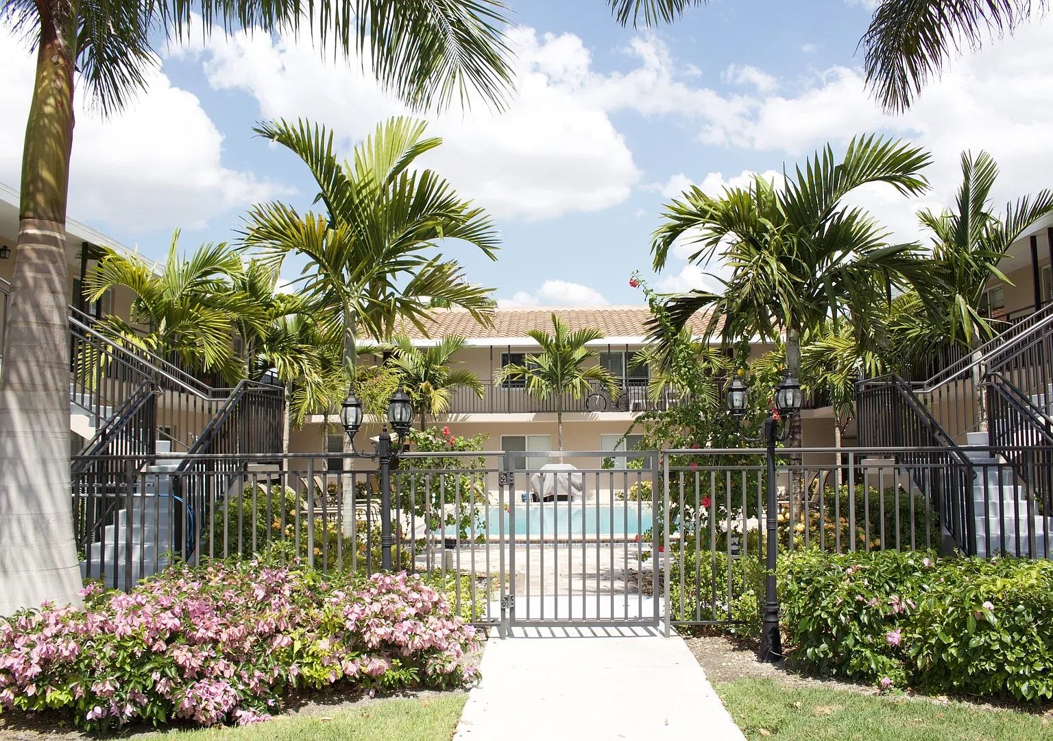 ** Pet Friendly ** - Moorings - Close To Beach - Water Included**Annual Rental** — Photo 4