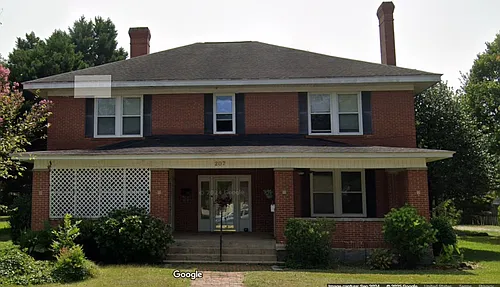 207 W Main St Photo 1