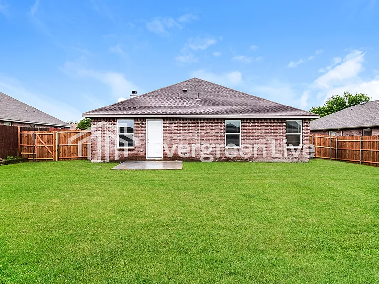 528 Silver Leaf Dr — Photo 15