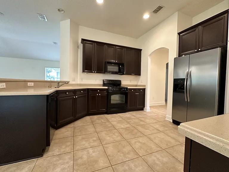 5204 Comfort Ct — Photo 11